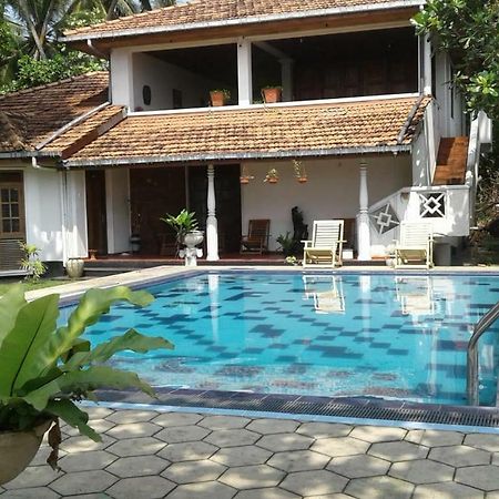 Villa Sea Sprays Hikkaduwa Exterior photo